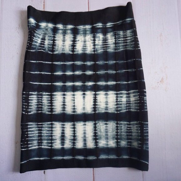 BCBGMaxAzria Dresses & Skirts - BCBGMaxAzria Taylor Navy Blue Tie Dye Bandage Skirt Bodycon Mini, Size XS